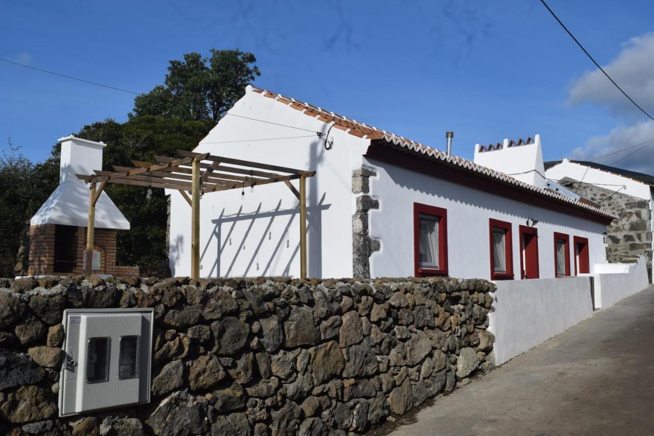 Casas Da Ribeira Villa Santa Barbara  Exterior photo